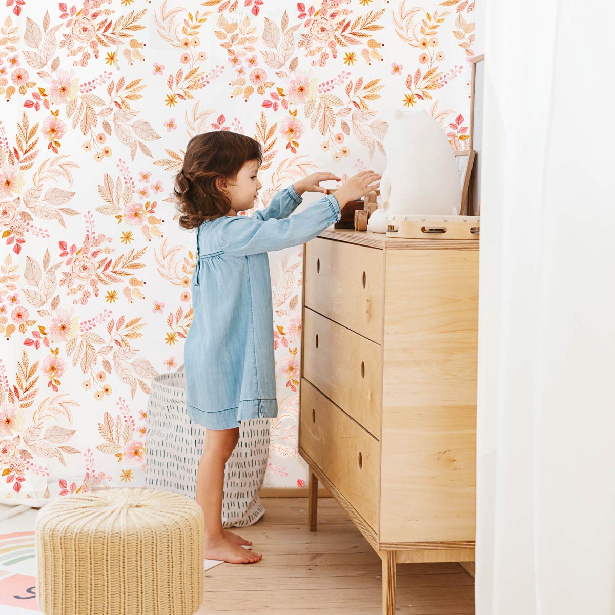 papier peint fleurs de printemps fille