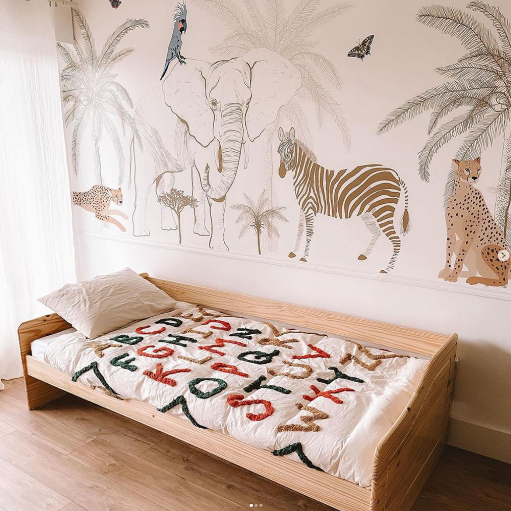 chambre-bébé-animaux-beige